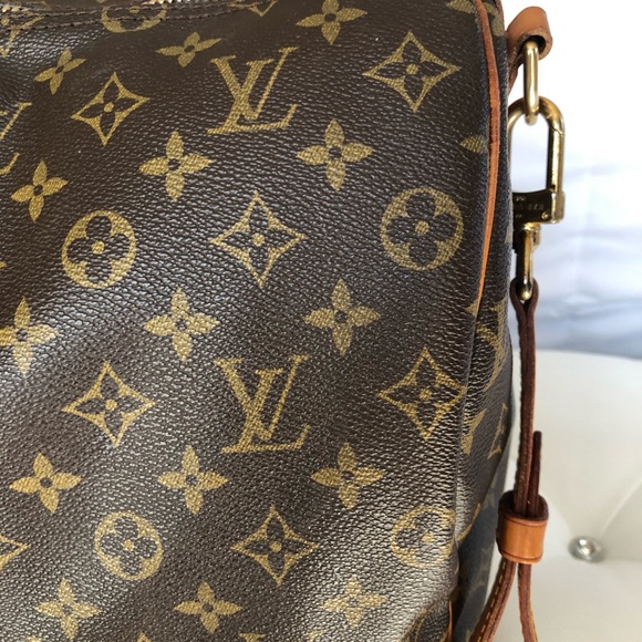 Listing #2 LV Keepall Bandouliere 50 - Picture 5 of 8